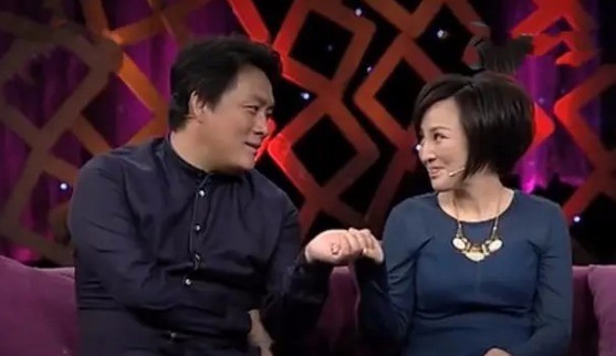 郭靖宇与妻子岳丽娜，两人合作的电视剧《娘道》最出名……