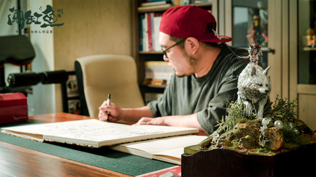 《大理寺日志》导演槐佳佳的桌上永远有他最爱的宫崎骏元素