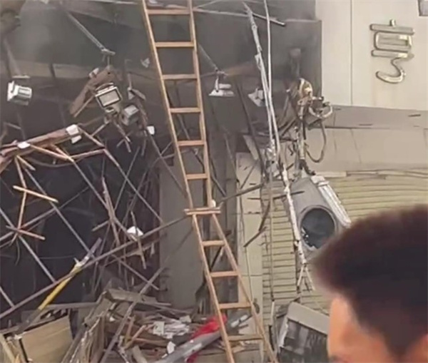 汕头一餐饮店突发燃气爆炸致1死6伤事态严重
