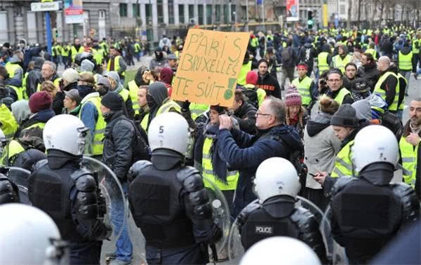 法国骚乱蔓延到邻国比利时