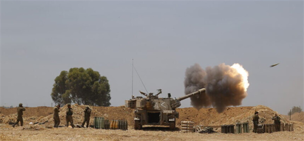 哈马斯称以军空袭从加沙北部南撤的车队