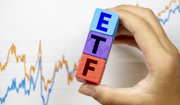 股票ETF获资金“扫货”