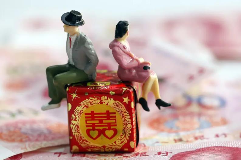 江西农村彩礼涨到50万元,攒钱结婚越来越难了