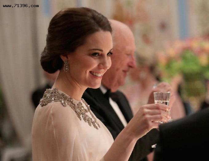“最有心机的英国王妃”凯特：从小立志嫁给王子，贷款上贵族学校