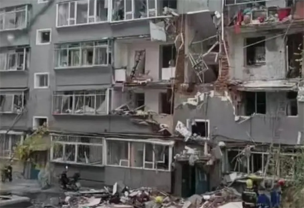 吉林一小区居民楼发生爆炸事件,吉林一小区居民楼发生爆炸事故